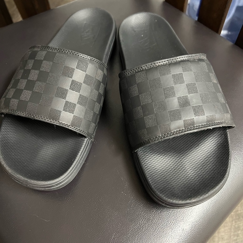 Vans slides